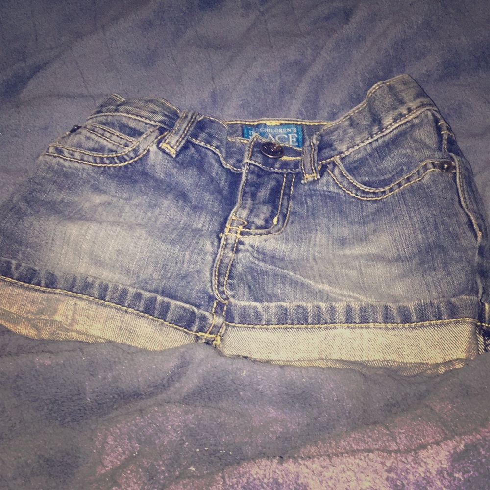 Shorts that are jeans very cute